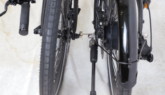 the-carbon-light-light weight-tire